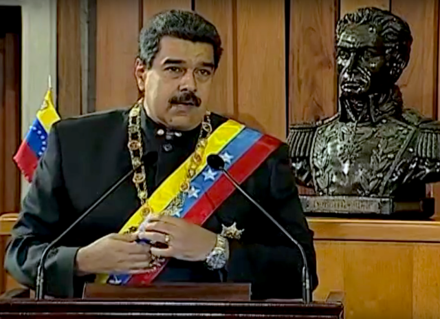 Venezuela president pardons opposition politicians