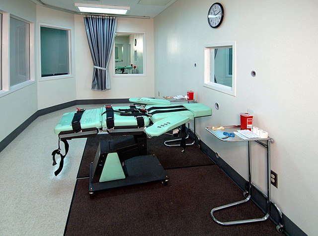US Supreme Court rules death row prisoner may have pastor touch him and pray out loud during execution