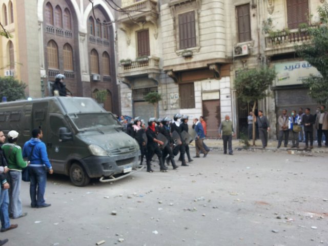 HRW: Egypt arresting lawyers, human rights activists