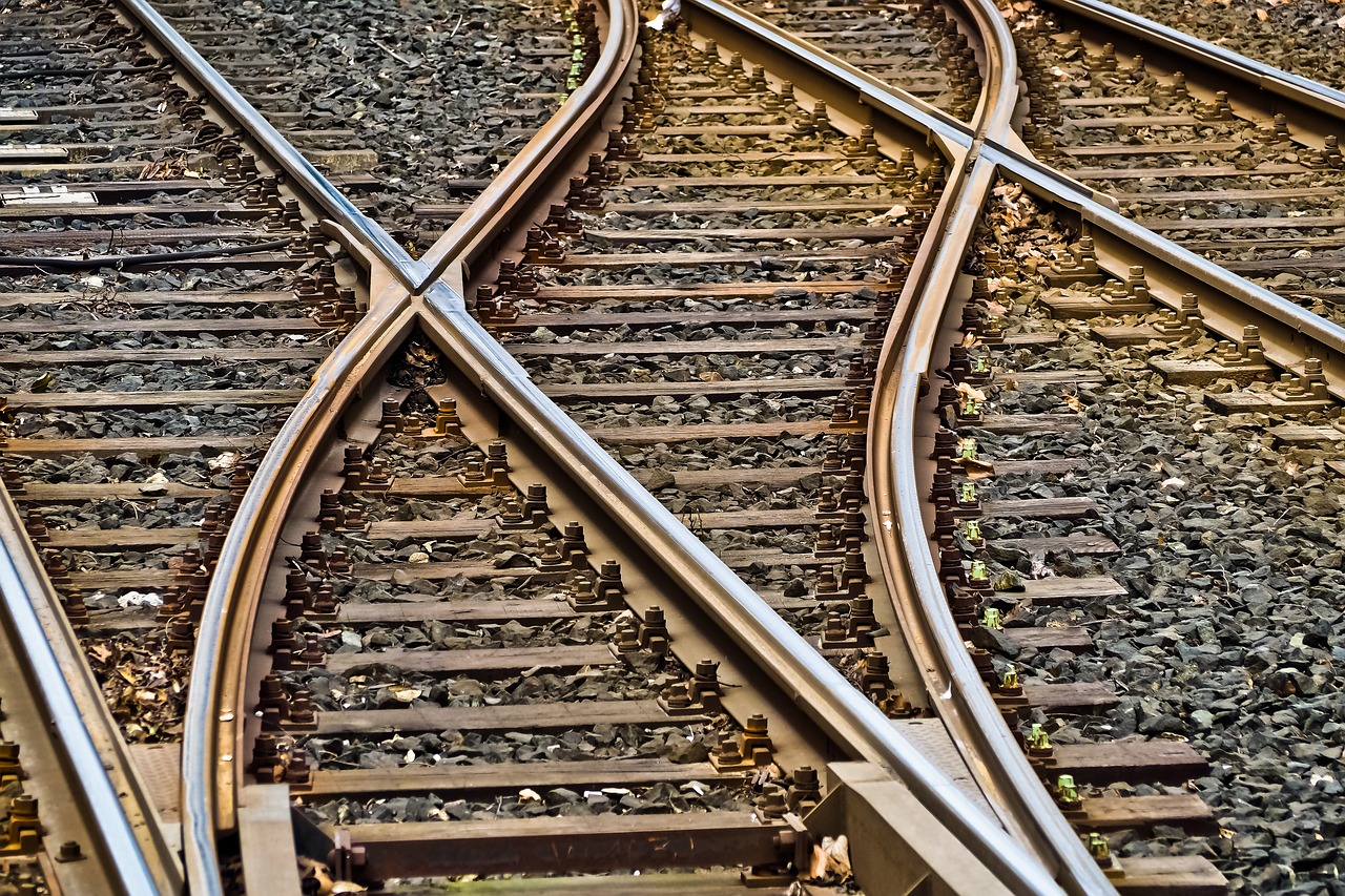 US Supreme Court rules railroad benefits determinations subject to judicial review