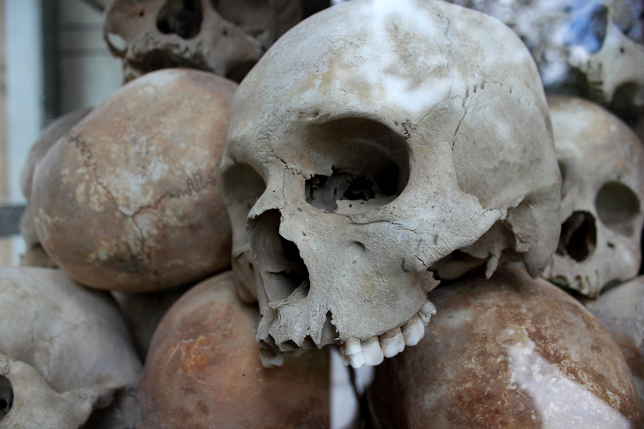 France prosecutors move to dismiss Rwanda genocide charges