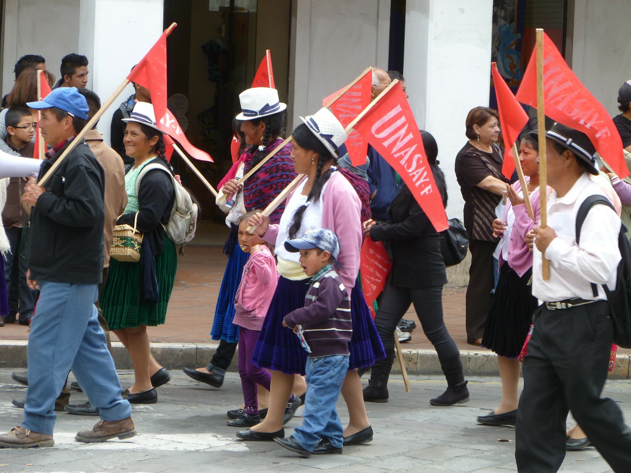 Ecuador indigenous people continue to protest in capital to demand reforms