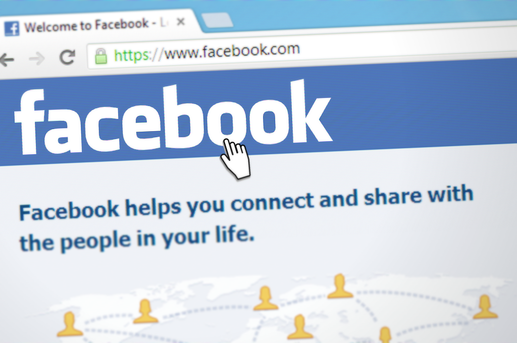 Facebook settles civil rights suit over ad discrimination