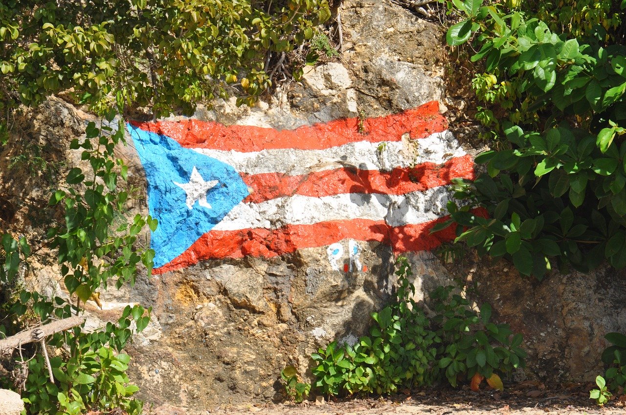 Puerto Rico governor announces nonbinding statehood referendum