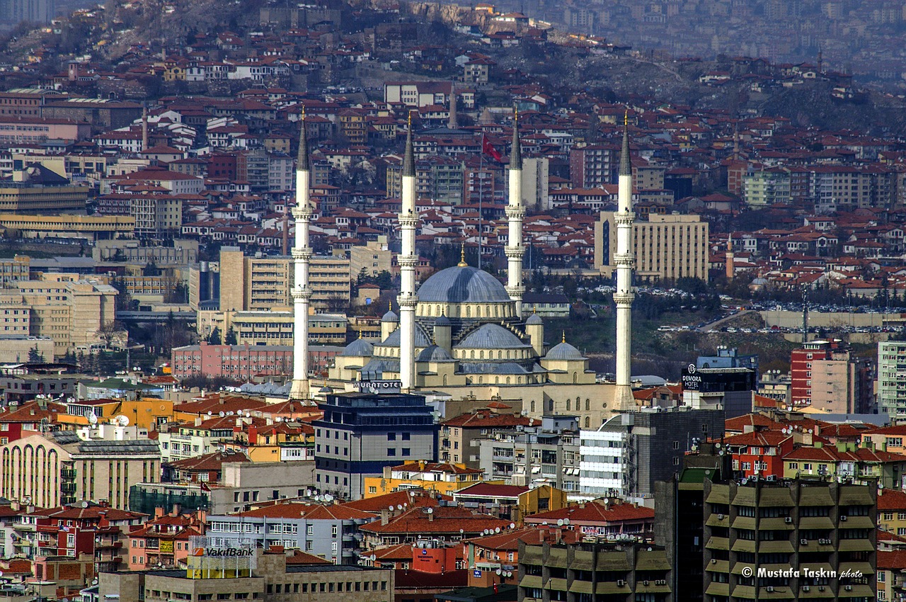 Turkish parliament passes new bar associations law