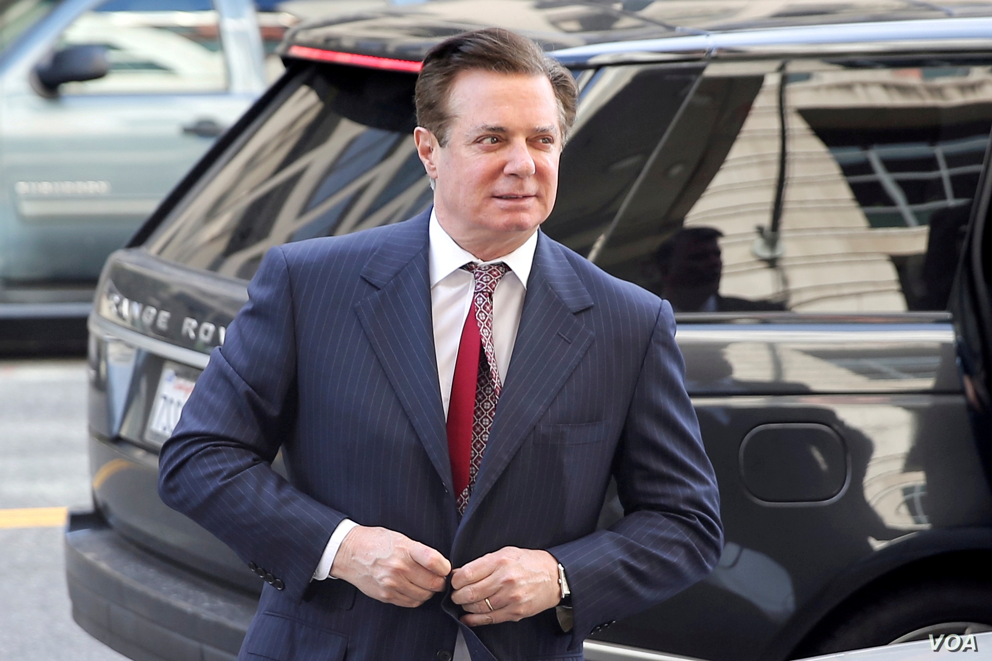 DOJ sues ex-Trump campaign manager Paul Manafort for tax evasion