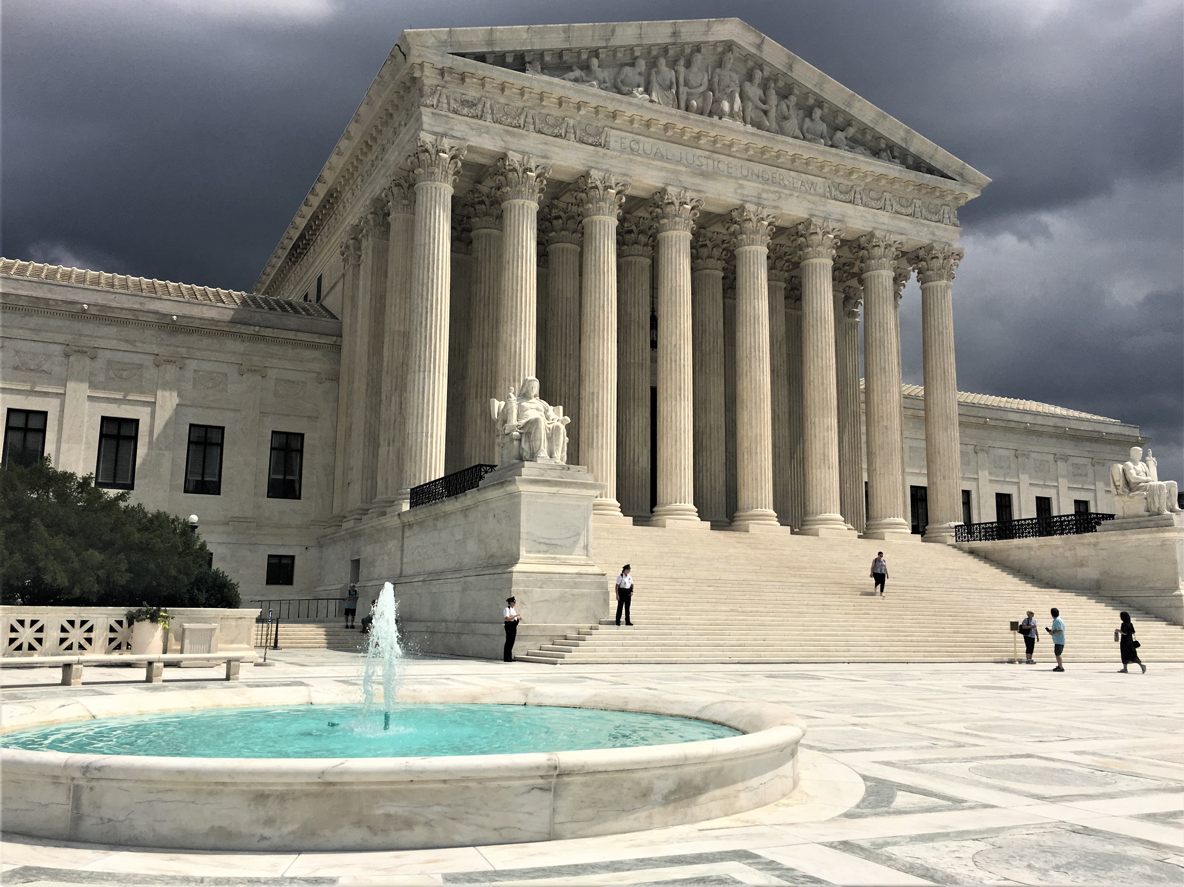 US Supreme Court hears arguments on credibility in asylum cases