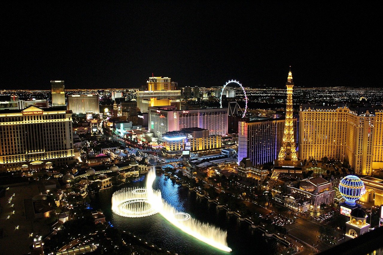 ACLU of Nevada sues Las Vegas over age restrictions