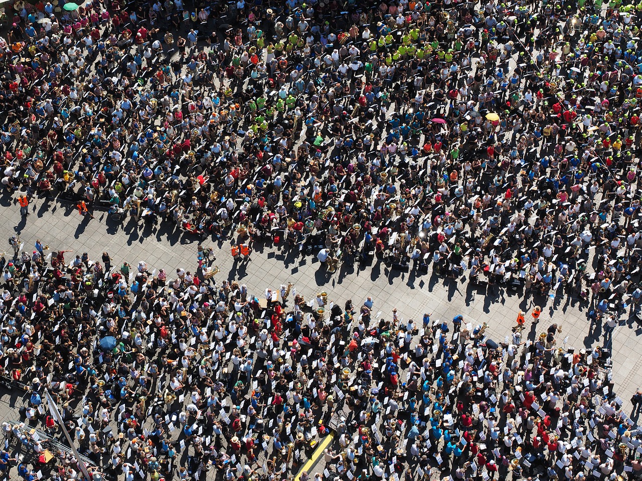 France citizens protest proposed security law barring dissemination of police images