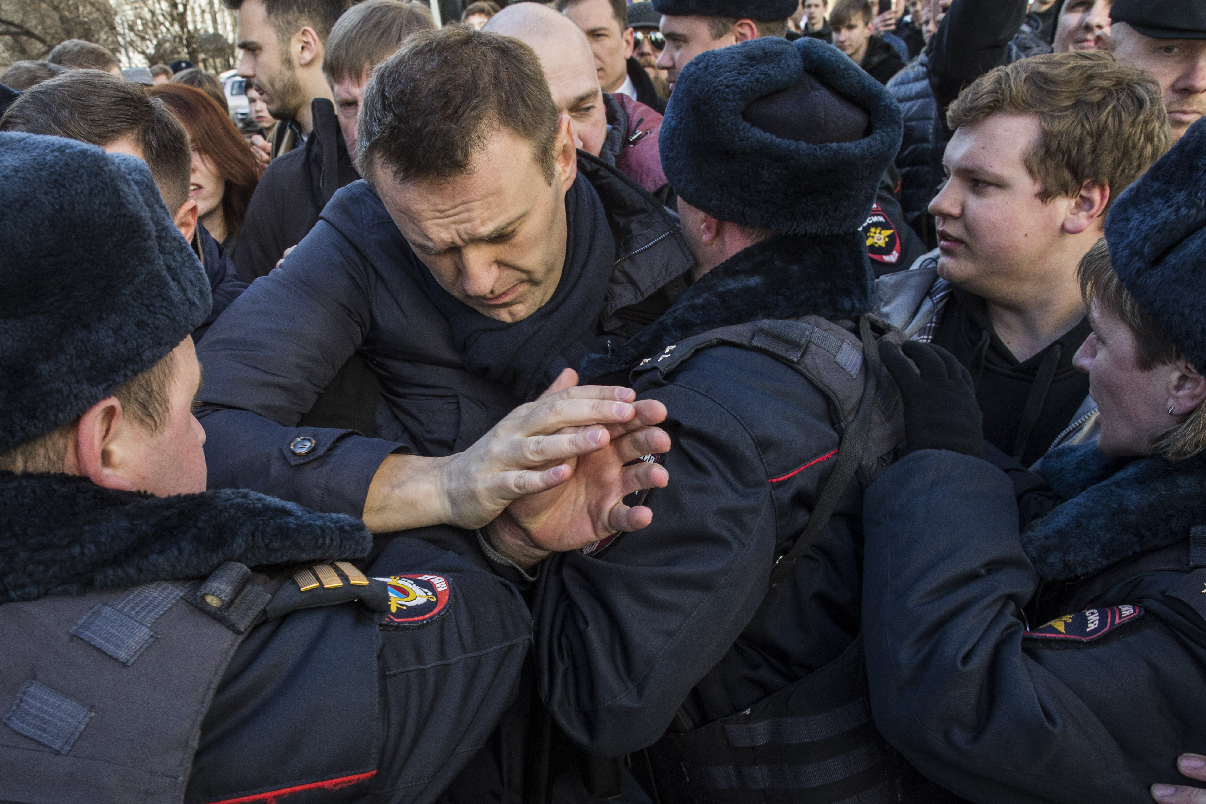 UN rights experts condemn Navalny detention