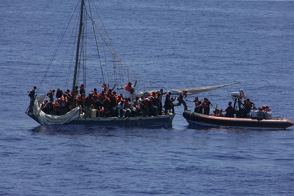 UN refugee agency urges aid for Rohingyas stranded at sea