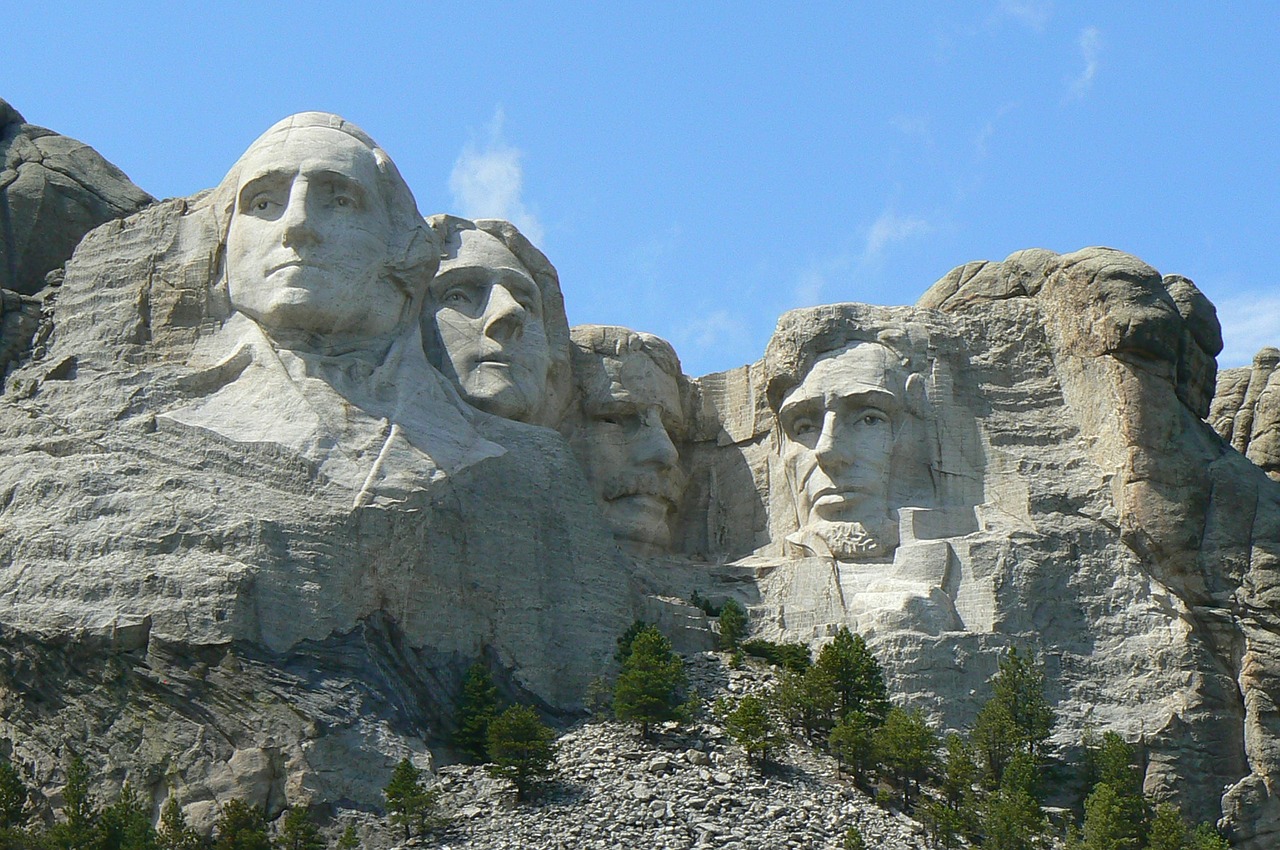 South Dakota governor sues to use fireworks at Mount Rushmore