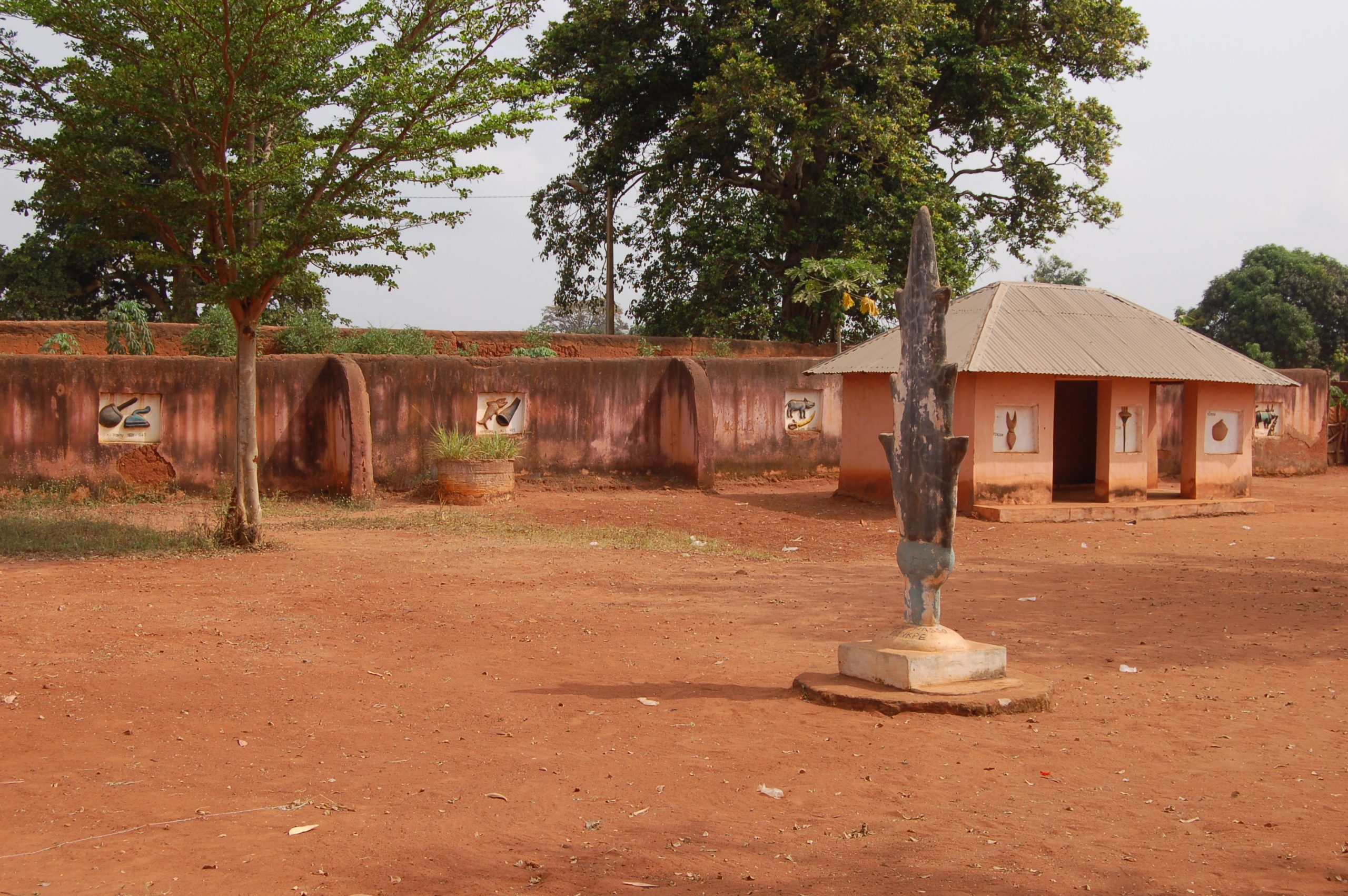 Benin finalizes return of 26 stolen cultural artifacts from France