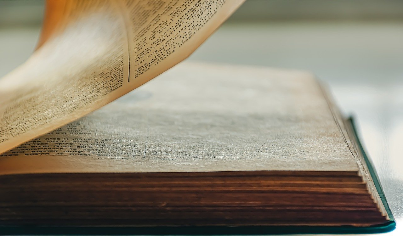 Bombay High Court restricts sale of industrialist’s autobiography over defamation claims by former company