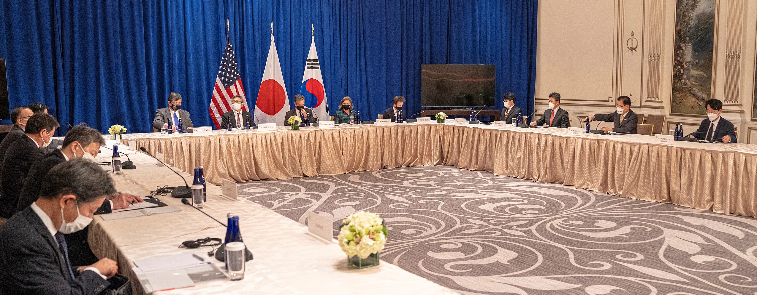 Trilateral US-Japan-South Korea meeting reaffirms commitment to international law