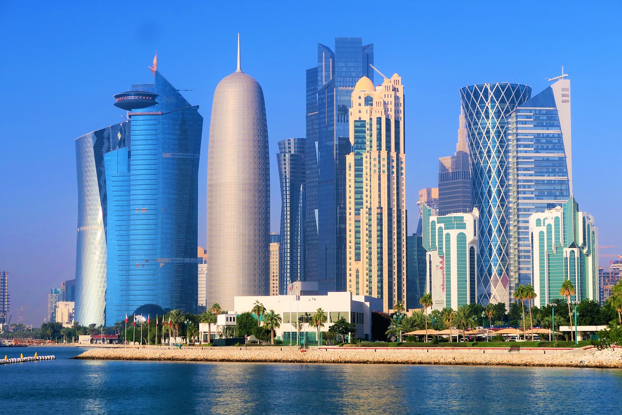 Qatar imposes extrajudicial travel bans on former government employees