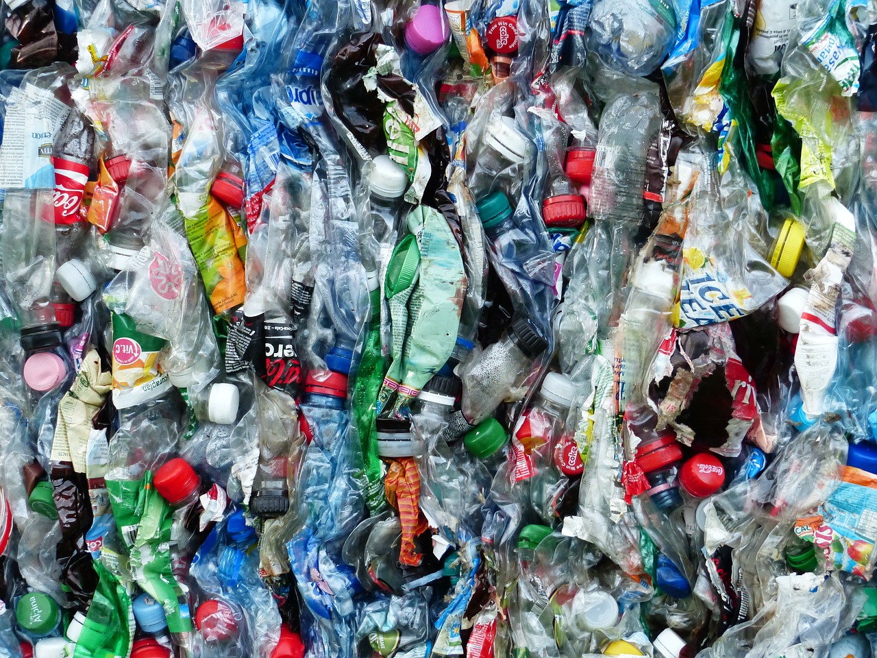 UN Environment Assembly adopts resolution to negotiate global plastic pollution treaty
