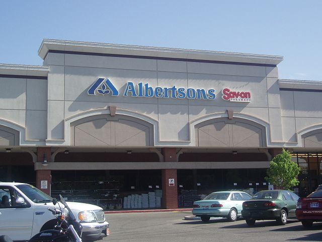 Washington state AG sues to prevent Albertsons&#8217; $4B dividend issue to shareholders