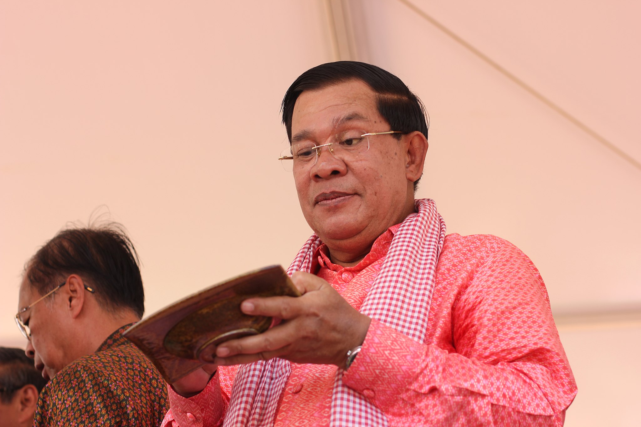 Meta refuses to suspend Facebook account of former Cambodia PM Hun Sen