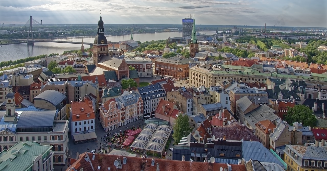 EU dispatch: Latvia immigration law may force thousands of Russian residents who failed language exam to leave