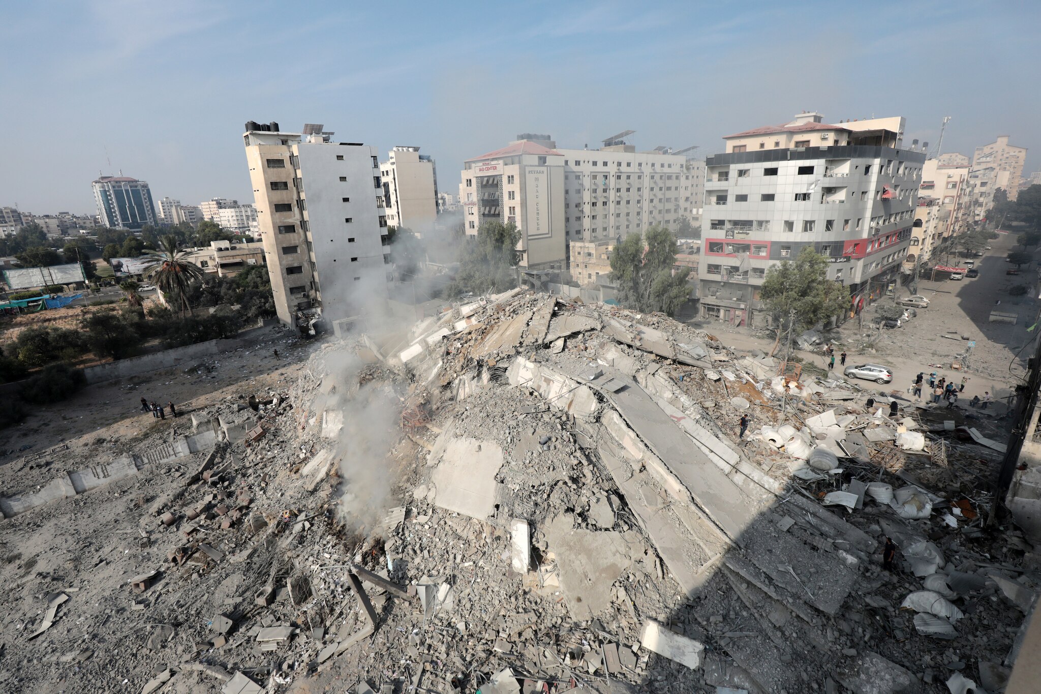 Israel to allow humanitarian aid to Gaza as more than 12,000 Palestinians injured
