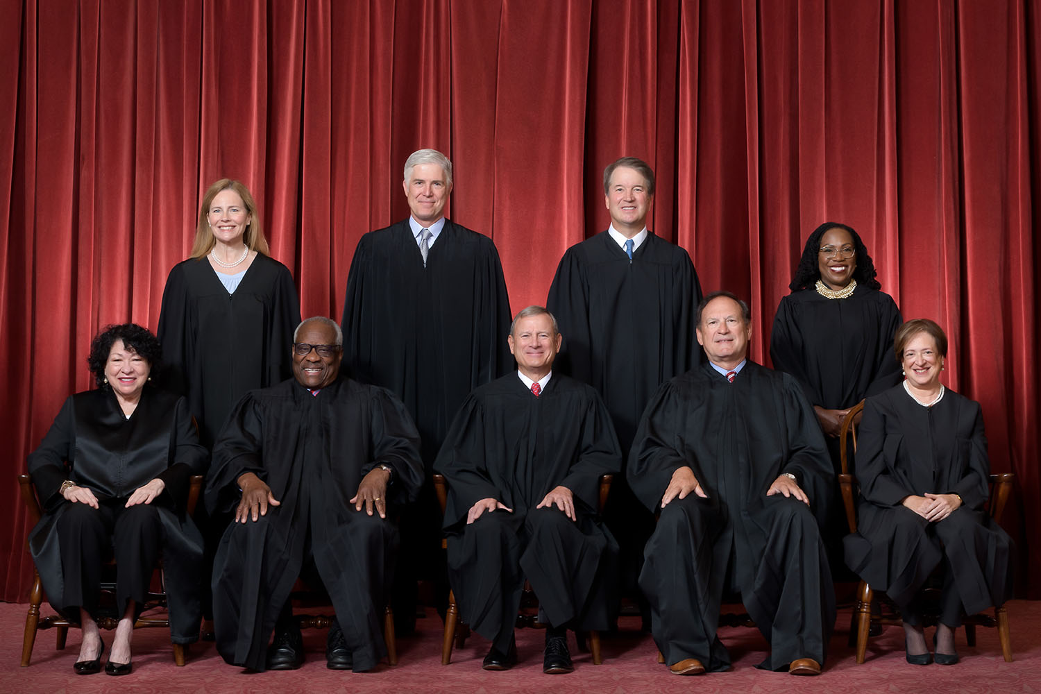 Bipartisan legal scholars group suggests 18-year term limit for US Supreme Court justices