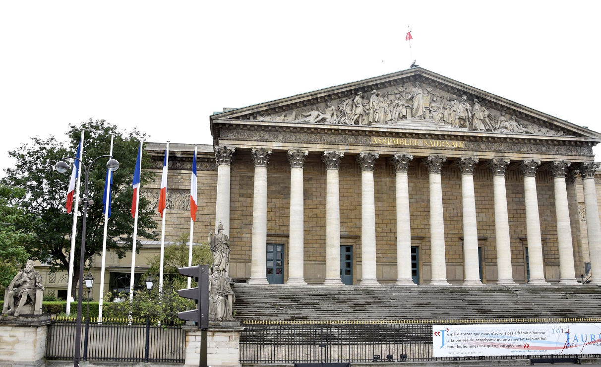 France lower house passes bill banning hair discrimination