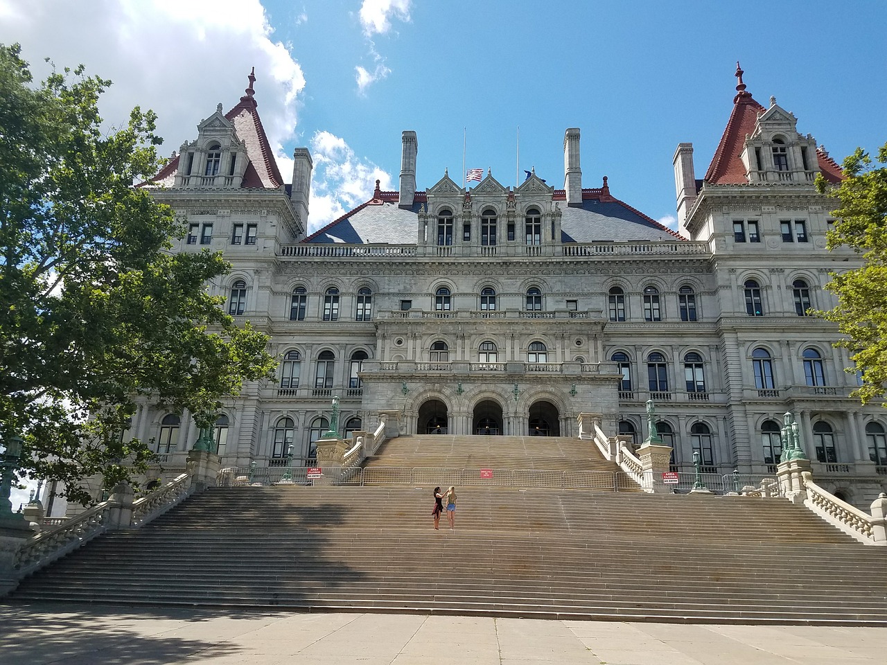 New York lawmakers approve bill to allow prior sexual offenses as evidence in sex crimes cases