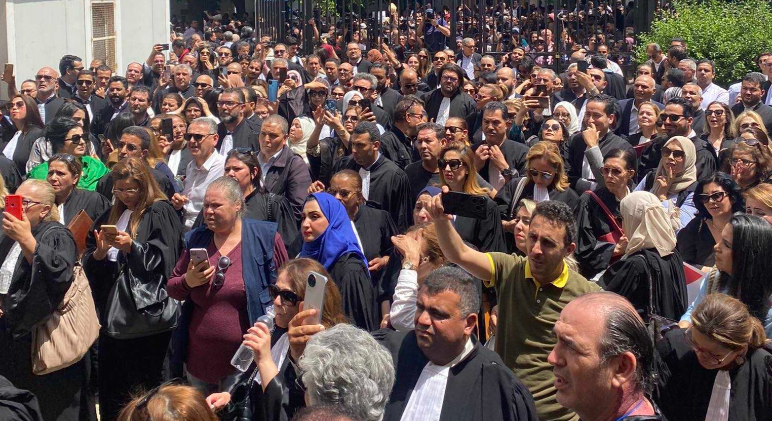 Tunisia dispatch: striking Tunisian lawyers rally against government overreach after security raid on headquarters