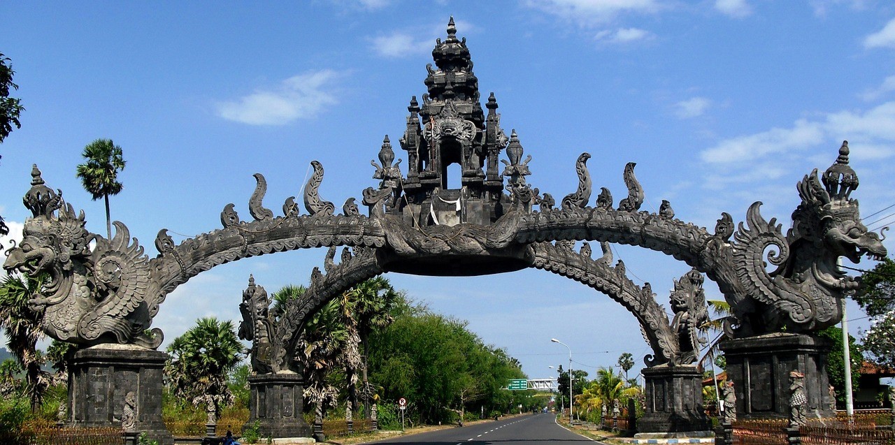 Indonesia immigration authorities arrest 103 Taiwanese nationals for suspected cybercrimes