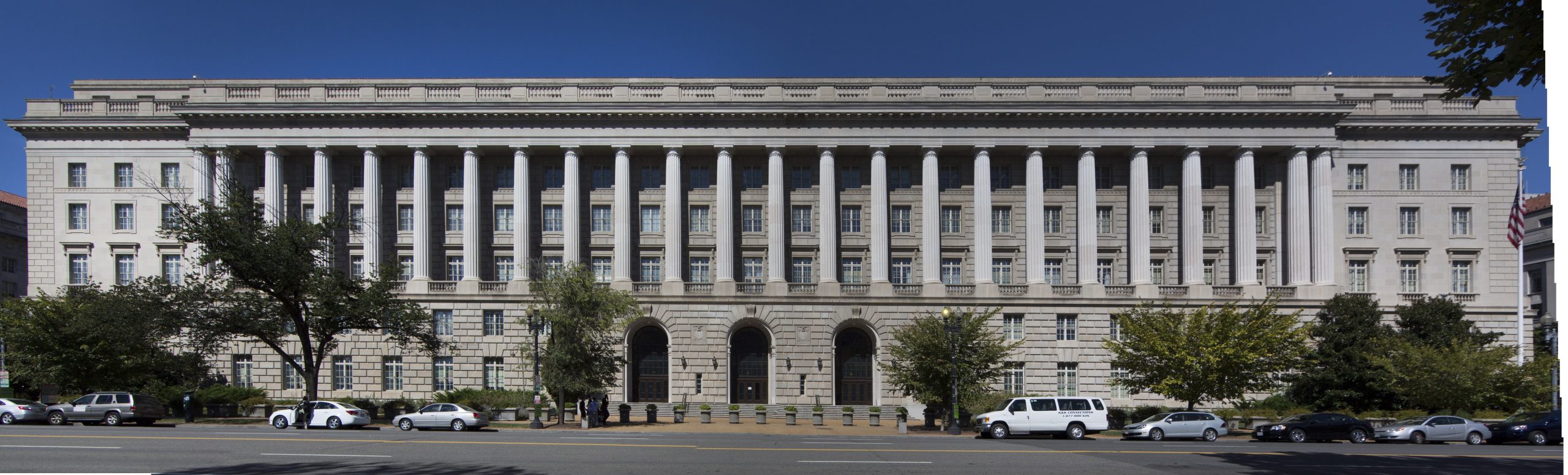 IRS official resigns after agreement to share immigrant tax information with ICE