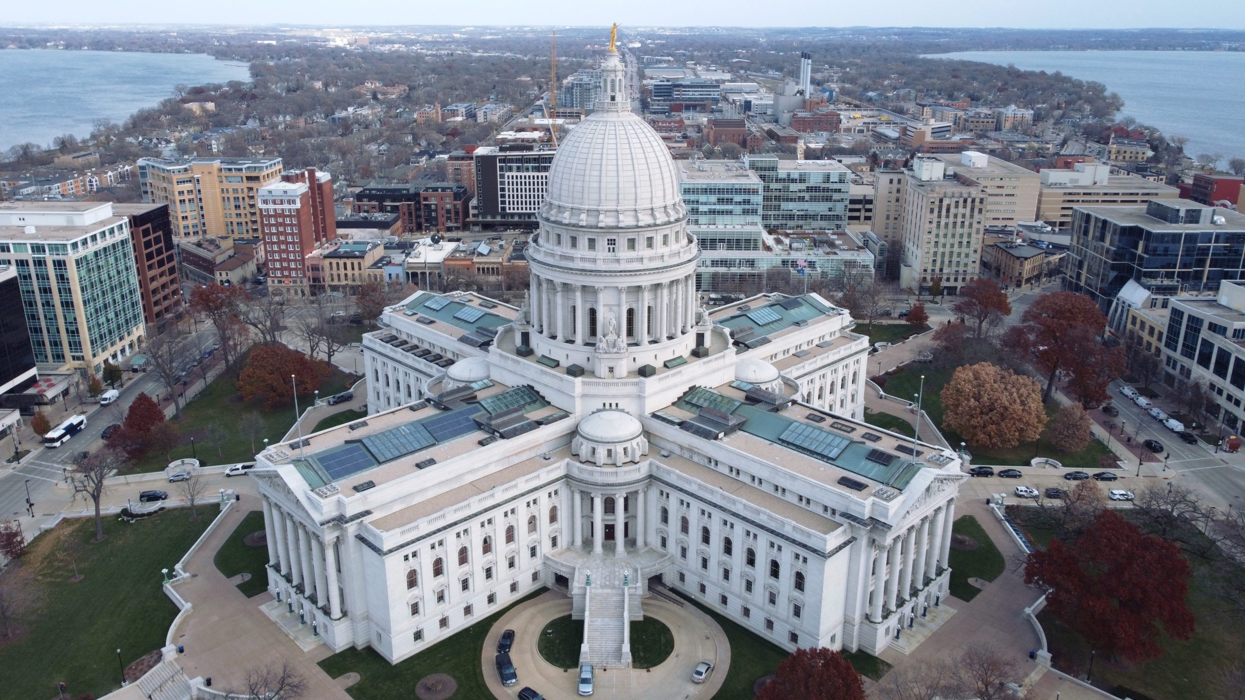 Wisconsin Supreme Court strikes down abortion ban from 1800s