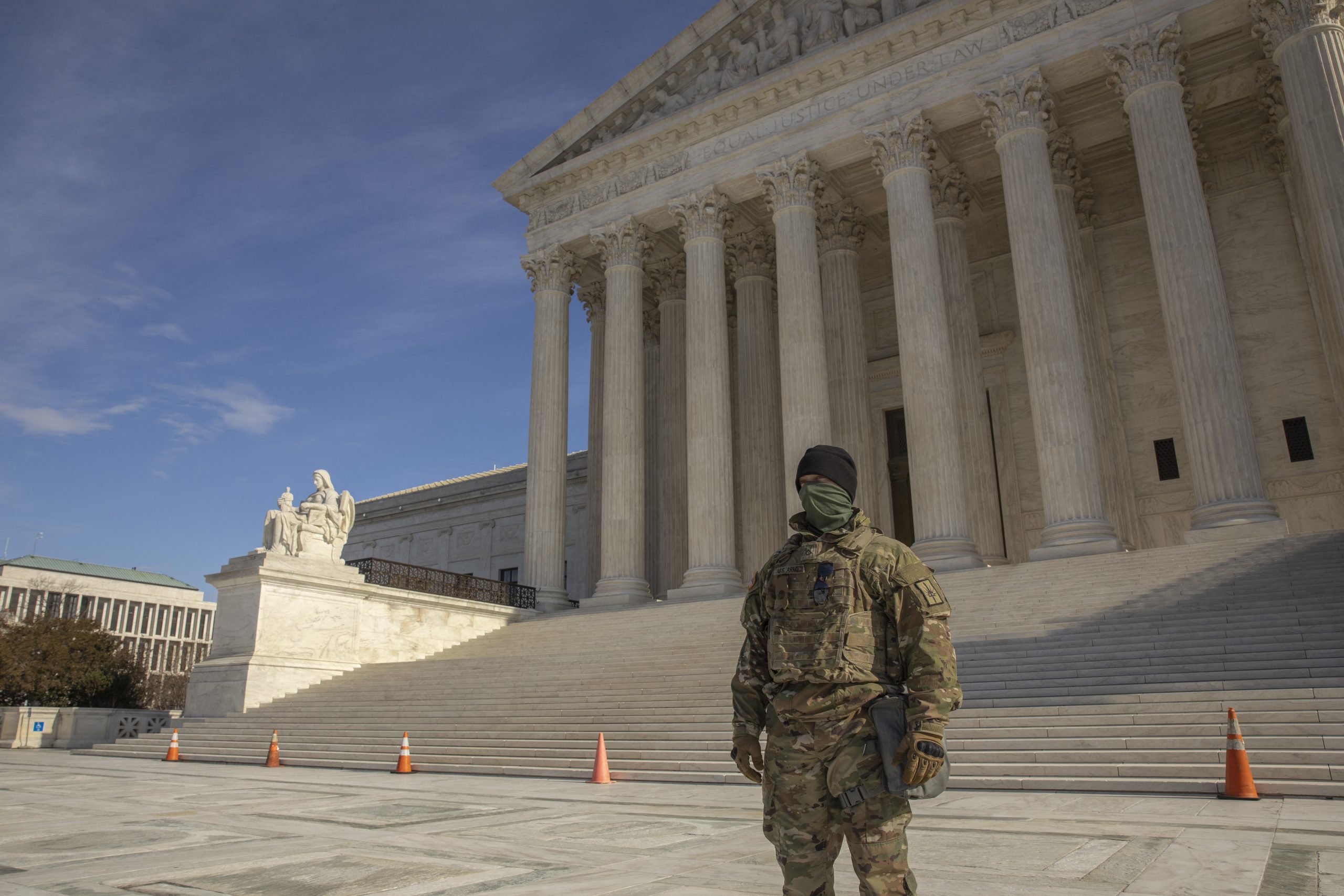 US Supreme Court blocks deployment of National Guard to Chicago