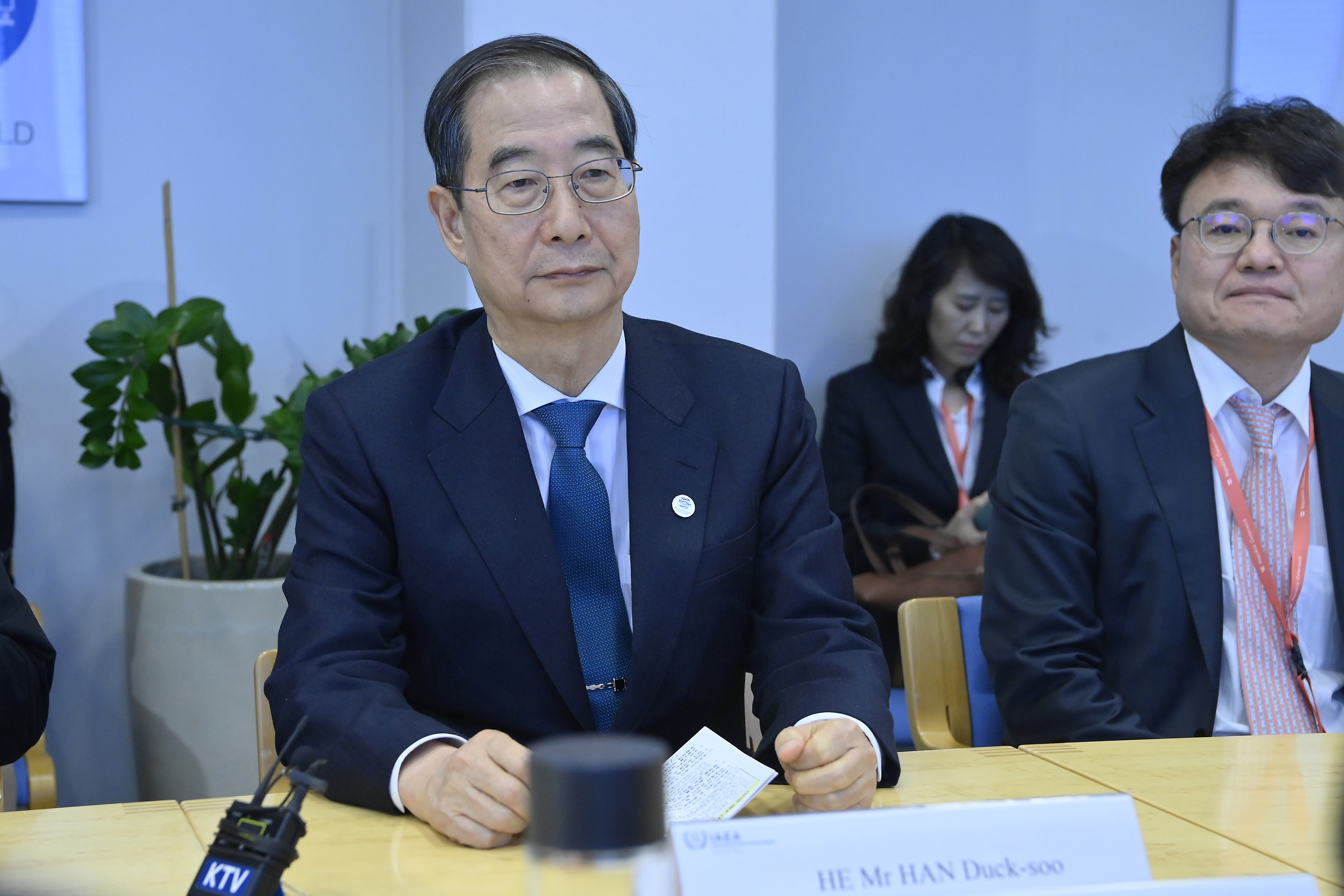 Former South Korea PM sentenced to 23 years over 2024 invocation of martial law