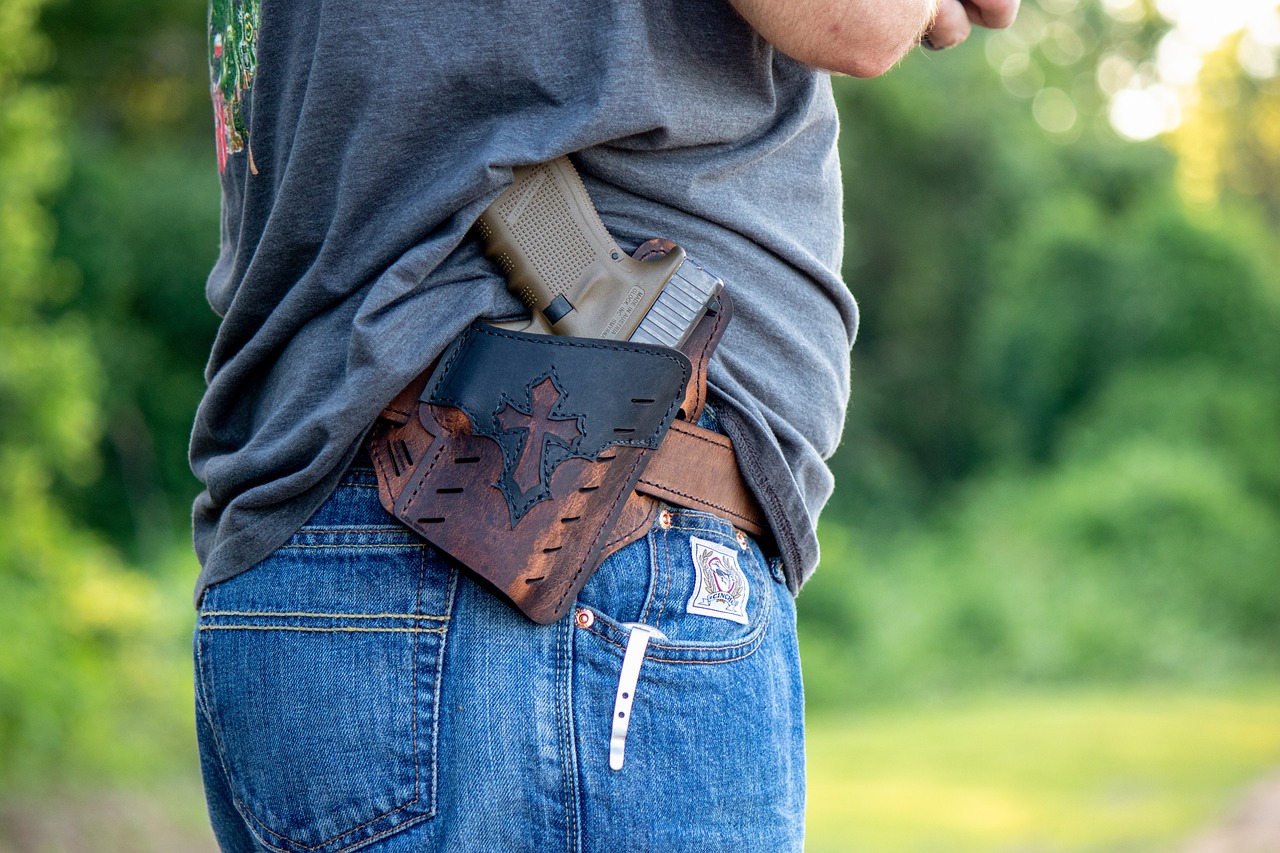 Supreme Court strikes down Hawaii limit on carrying guns onto private property