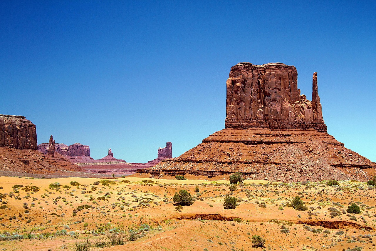 Trump dramatically reduces size of two Utah national monuments