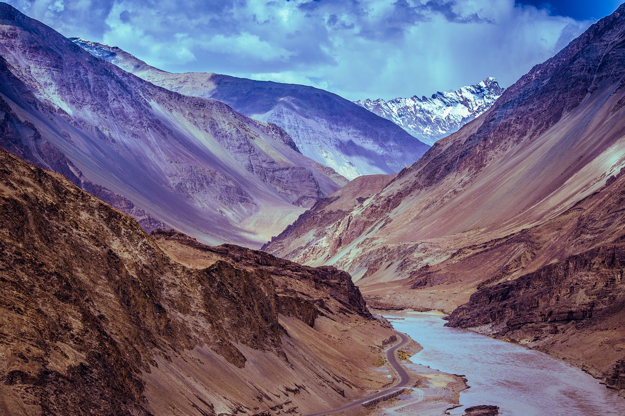 Pakistan’s First-Use Nuclear Policy in Conflicts with India