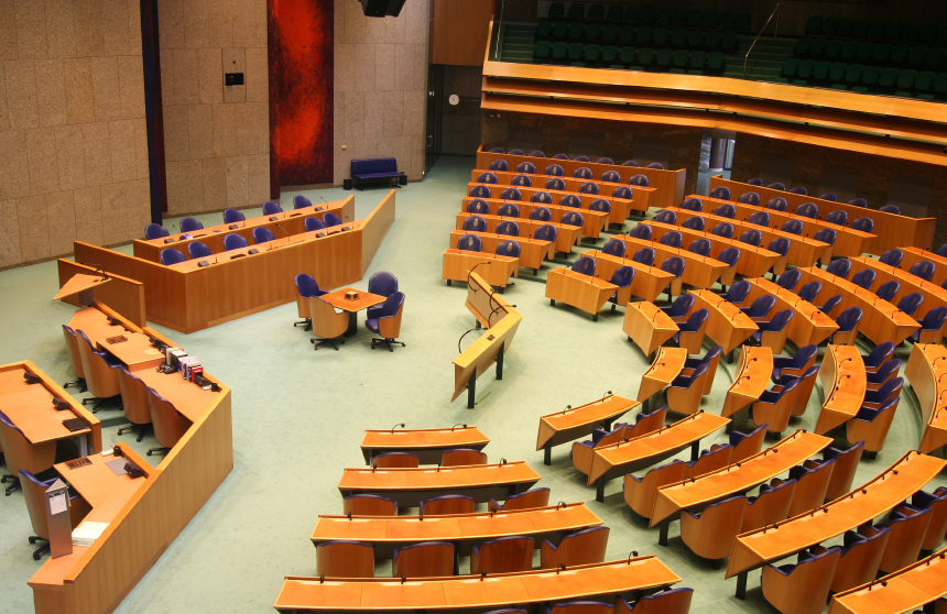 Dutch Parliament approves amended Covid 19 curfew