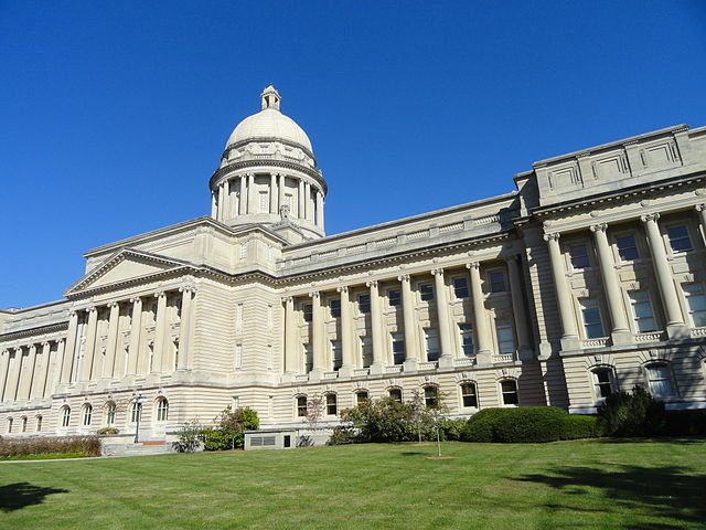 Federal judge blocks second Kentucky abortion law in recent days