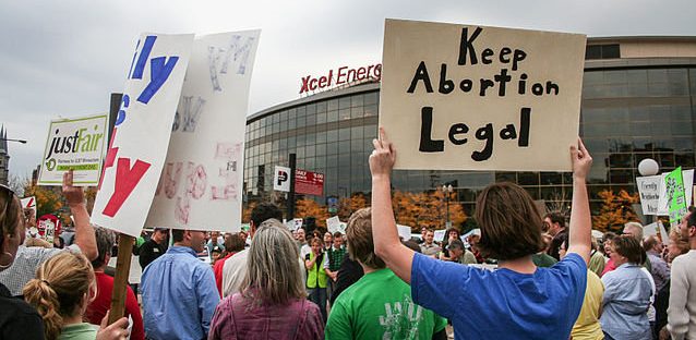Federal appeals court strikes down Alabama law restricting second-trimester abortion procedure