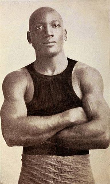 Trump pardons first black heavyweight champion