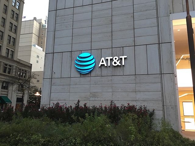 Federal judge allows AT&T acquisition of Time Warner