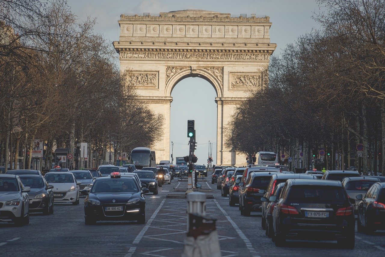 France legislature bans discrimination based on regional accents