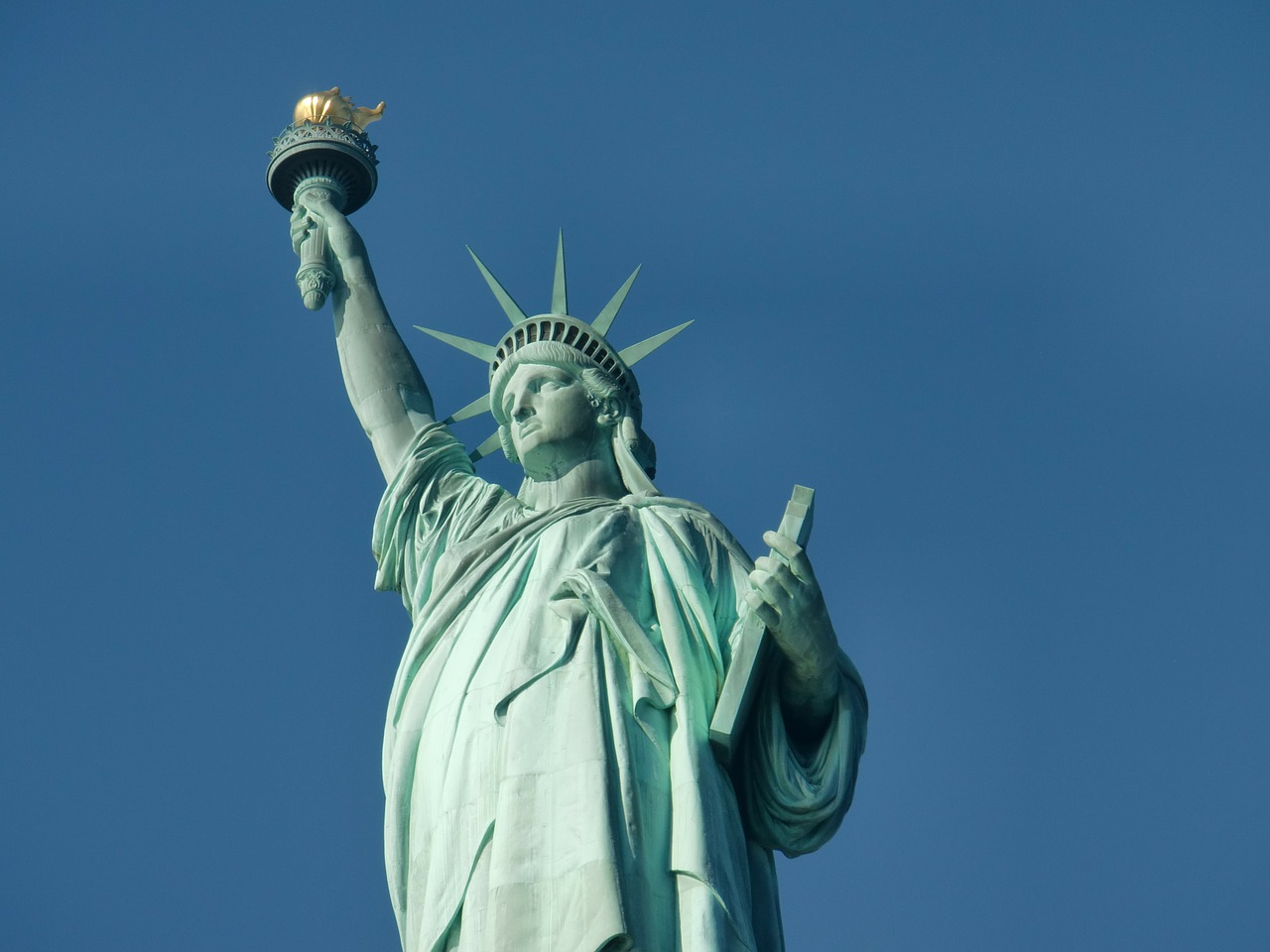 Federal judge rules detained immigrants must see judge within 10 days