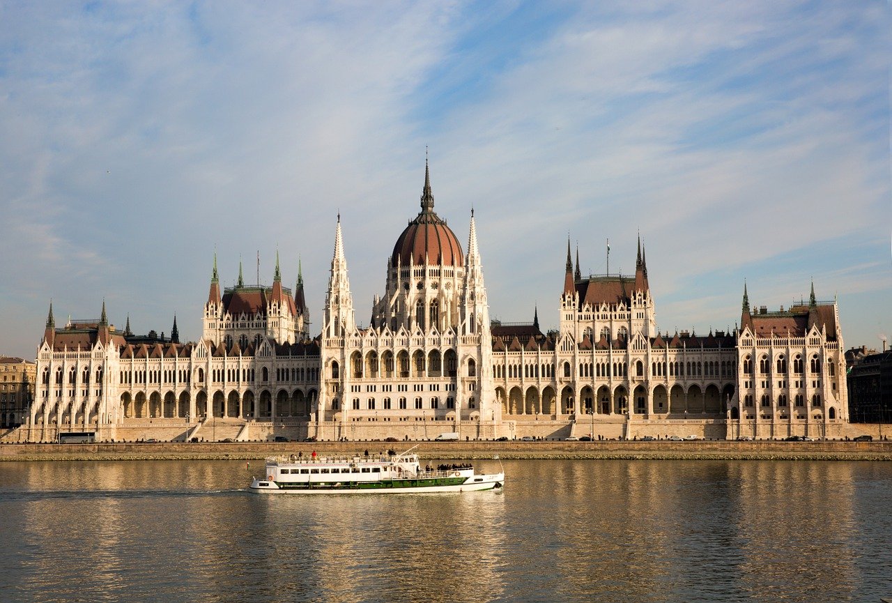 EU Commission starts legal proceedings against Hungary over NGO law