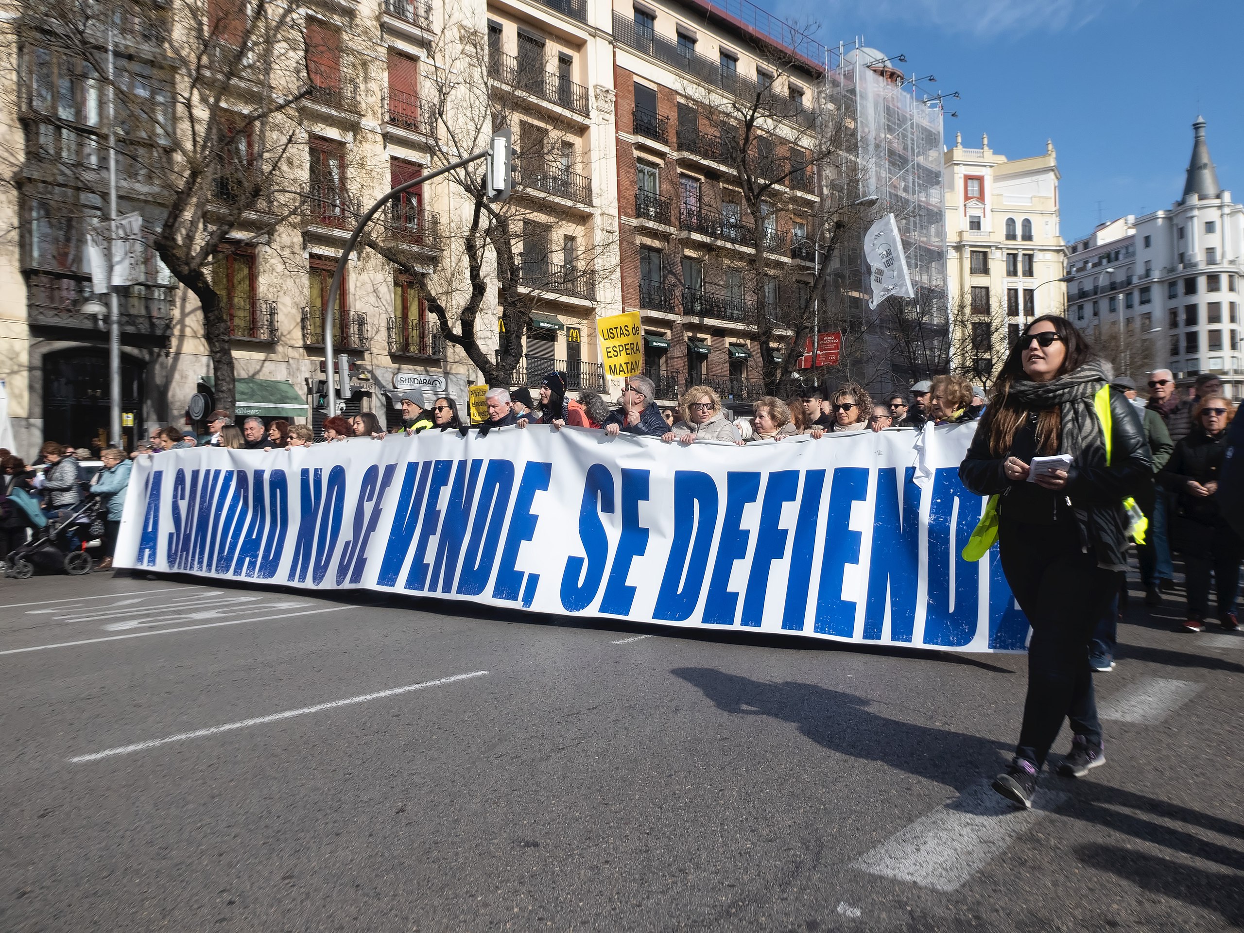 Madrid health workers protest amid staffing issues and decreased funding