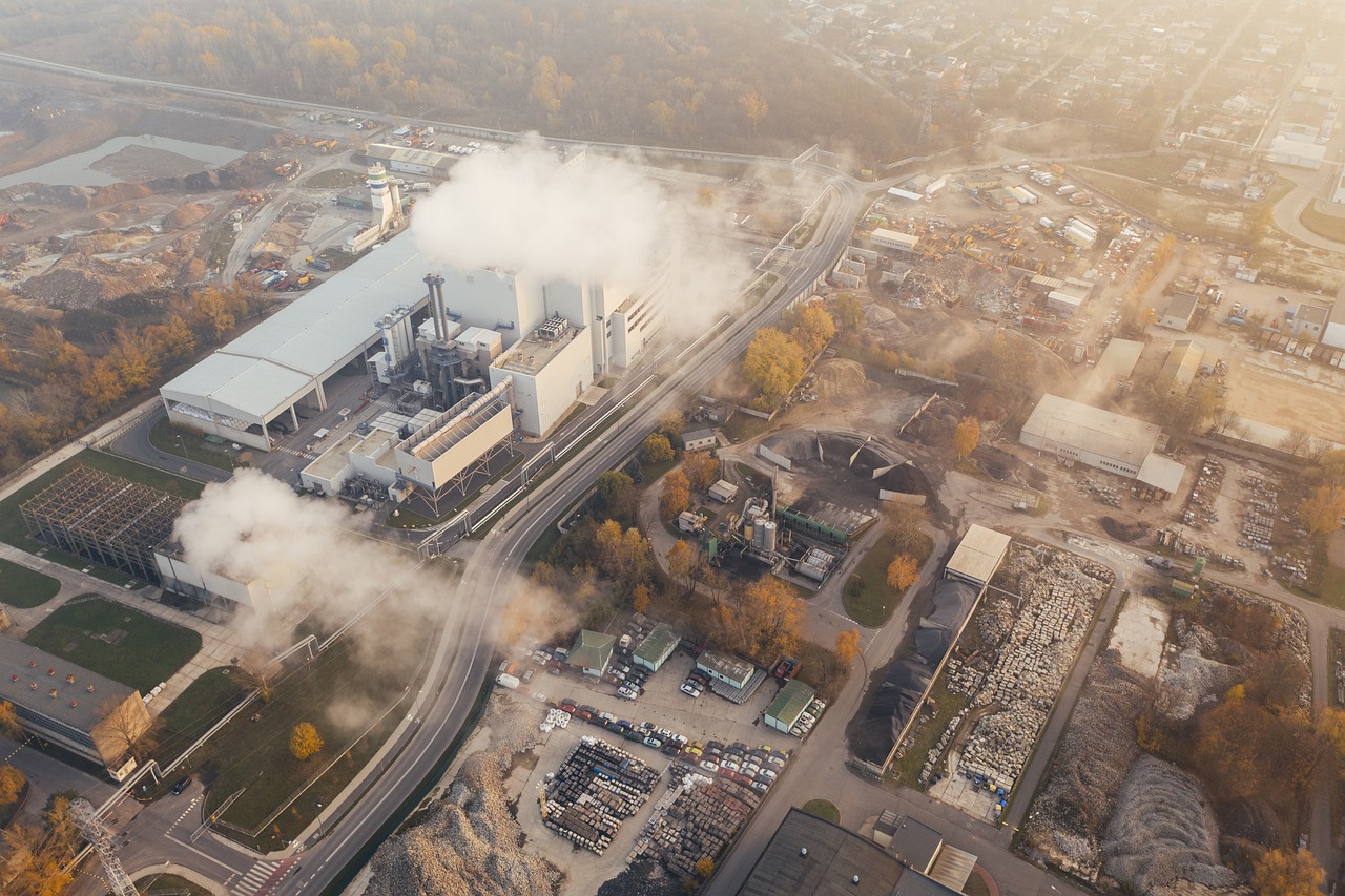 Rights groups emphasize link between fossil fuels and climate crisis in joint UN submission