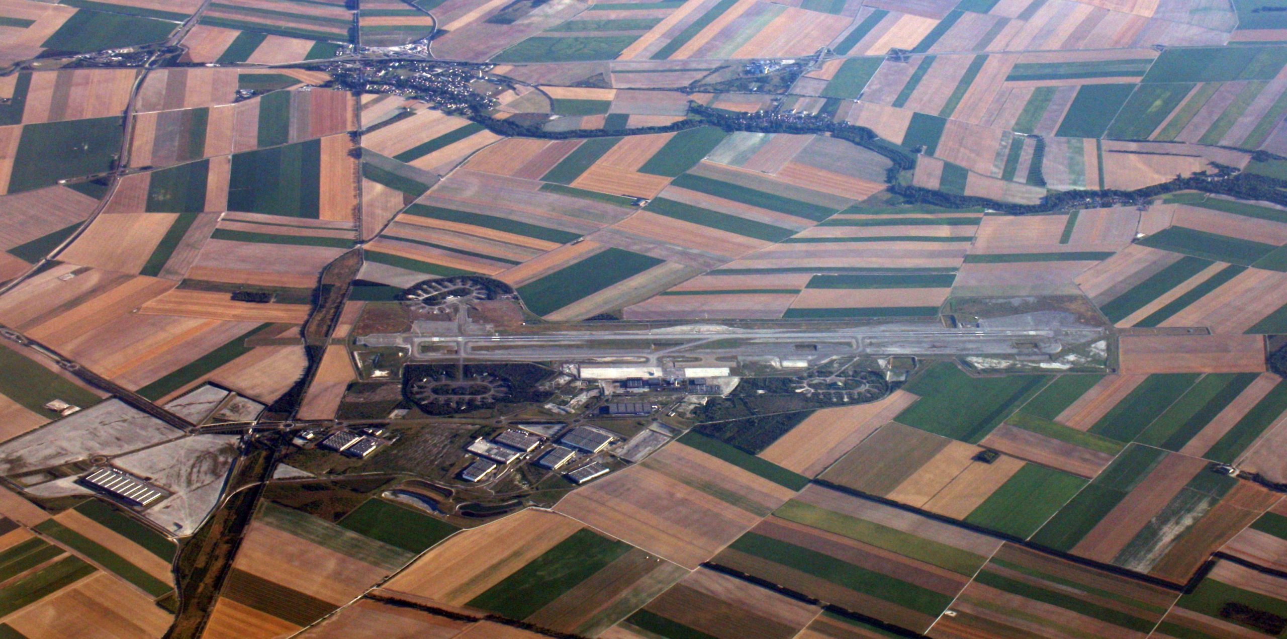 Plane held in Paris airport on suspicion of human trafficking leaves for Mumbai
