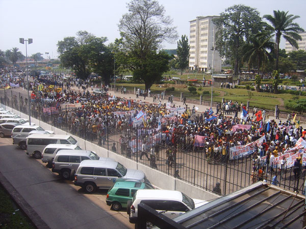 DR Congo police forcefully disperse demonstrators amid concerns over national election legitimacy