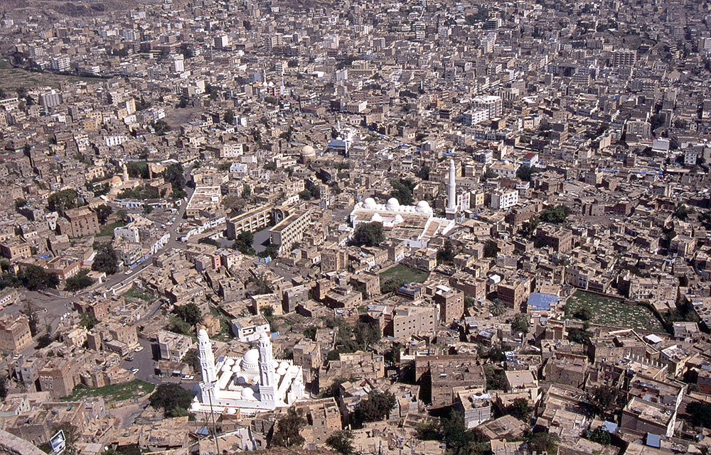 Human Rights Watch: Houthi rebels and Yemen government violated right to water in Taizz, Yemen